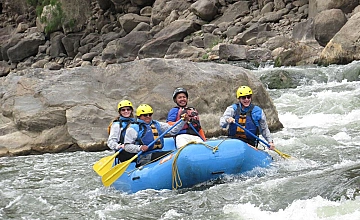 Tour de rafting en Cusco: canotaje en rápidos del río (Valle Sagrado)