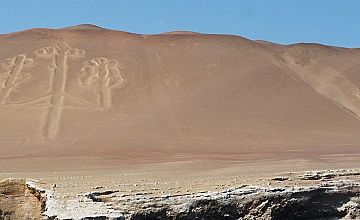Candelabro de Paracas, geoglifo en la peninsula de Paracas (Peru)